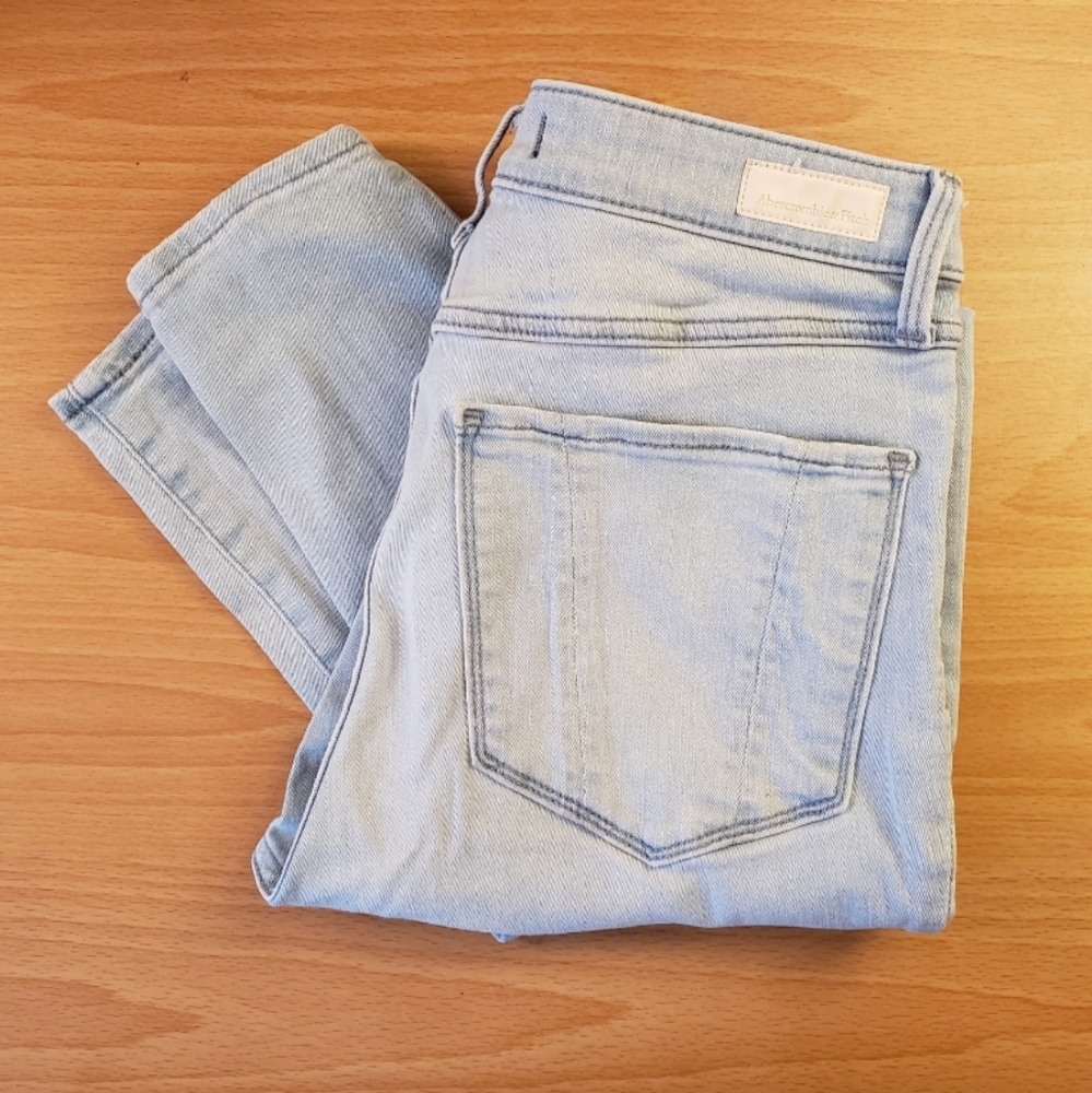Abercrombie & Fitch Jeans - High Rise/Super Skinny